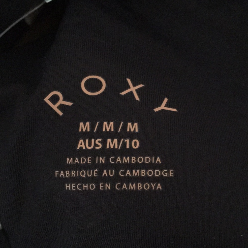 Brand New Roxy Swim - Picture 5 of 5